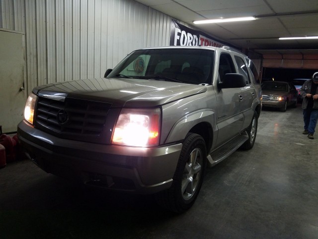 BUY CADILLAC ESCALADE 2002 4DR AWD, i-44autoauction